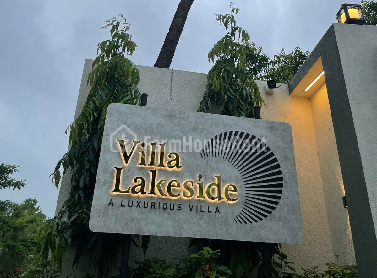 Lakeside Villa