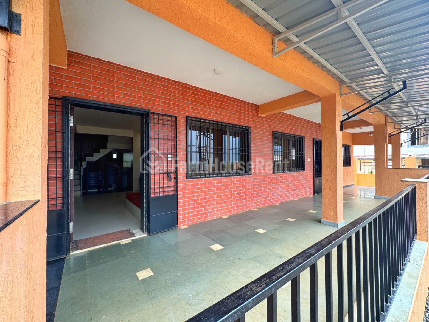 Saputara Weekend Home
