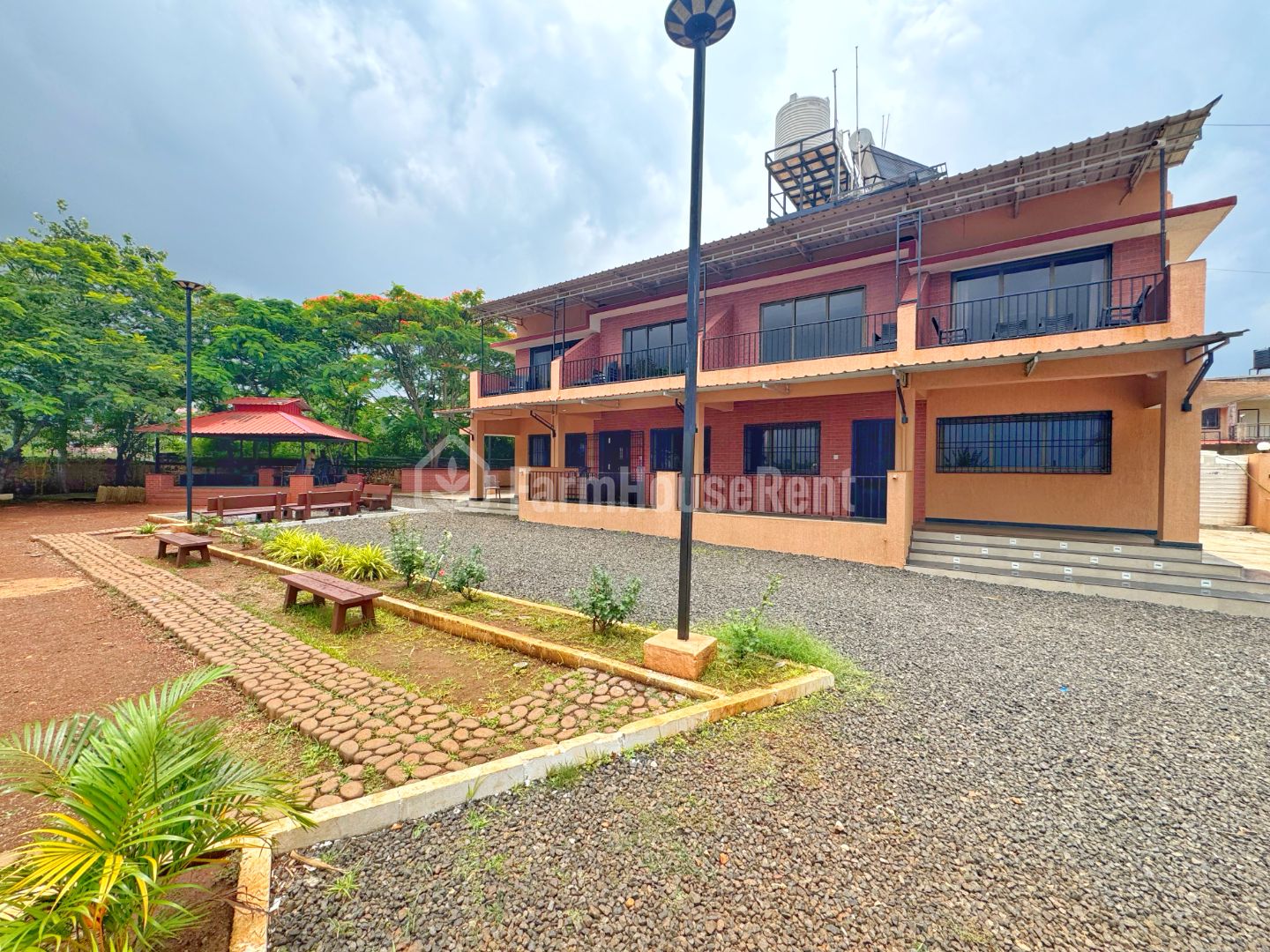 Saputara Weekend Home